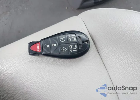 2009 Chrysler Town & Country Touring from USA, damaged, VIN 2A8HR54X29R607462